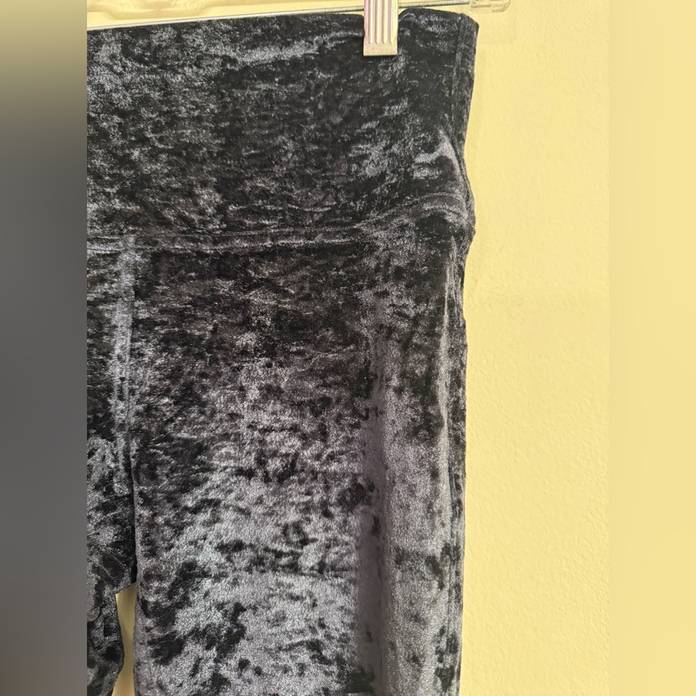 Lululemon Align Super High Rise Pant 28" Crushed Velvet Black Womens Size 6 - Picture 5 of 7